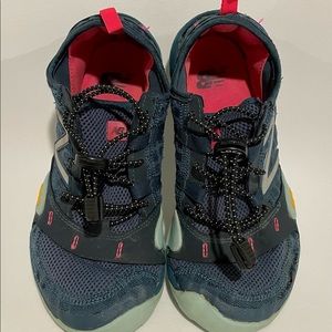 New Balance Women’s Minimus 10v1 Trail Running Sneakers